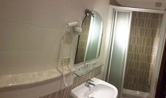 Standard Üç Kişilik Oda