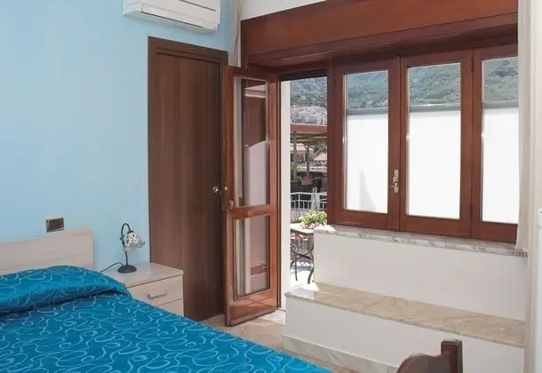 Tek Büyük Yataklı Oda, Teras