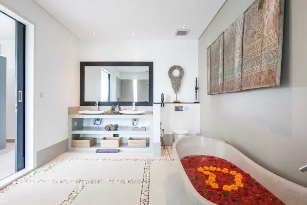 Basic Villa, Birden Çok Yatak