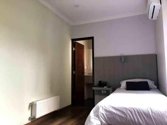 Tek Kişilik Oda, 1 Tek Kişilik Yatak