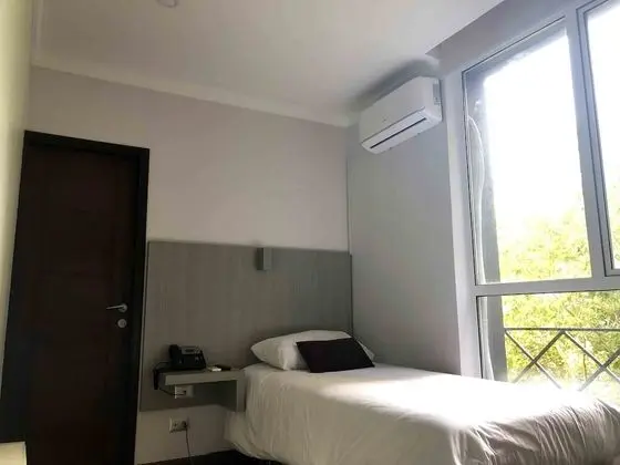 Tek Kişilik Oda, 1 Tek Kişilik Yatak