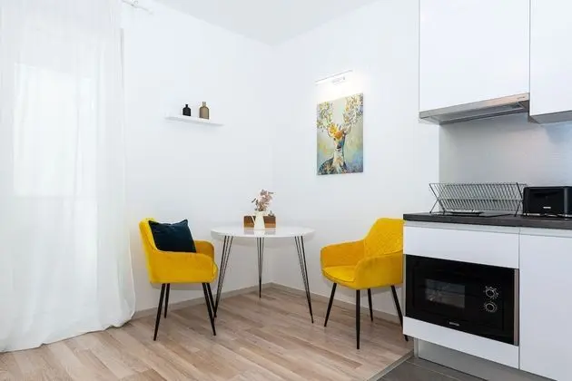 Deluxe Stüdyo, 1 Büyük (Queen) Boy Yatak