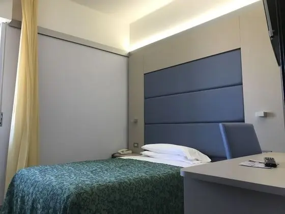 Tek Kişilik Oda