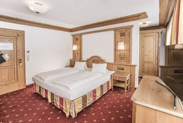 Tek Büyük Yataklı Oda