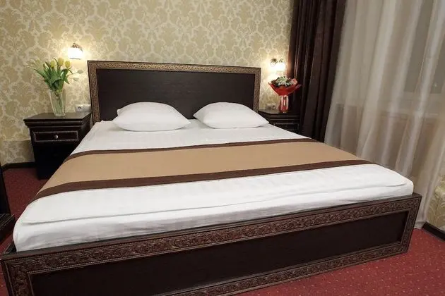 Standard Tek Büyük Yataklı Oda