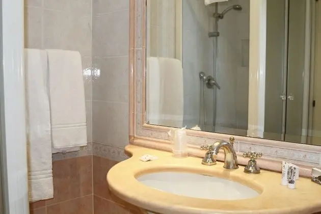 Dört Kişilik Oda