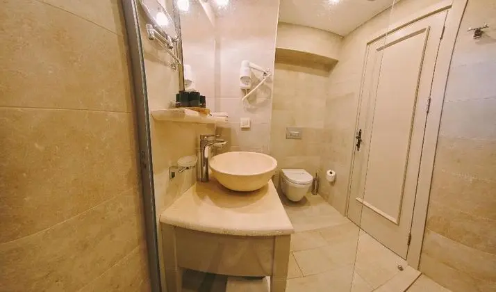 Deluxe Family Suite