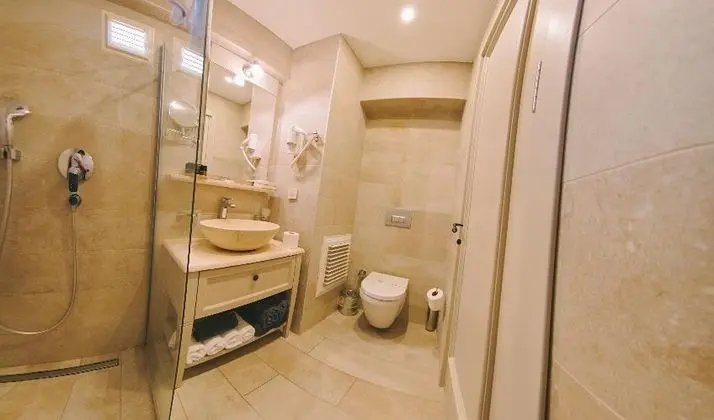 Deluxe Family Suite