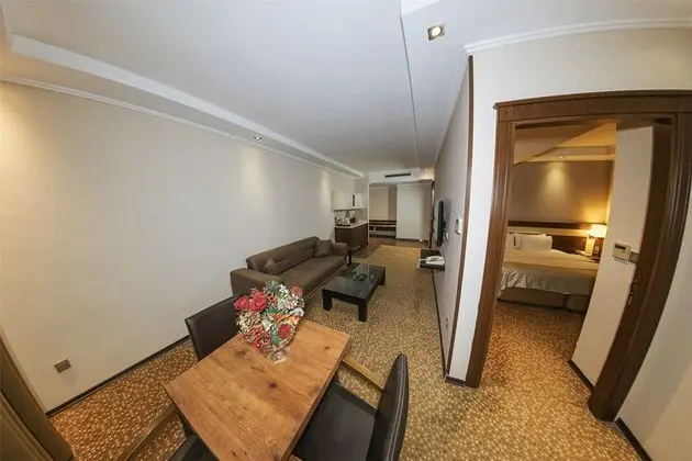 Suite Triple Room