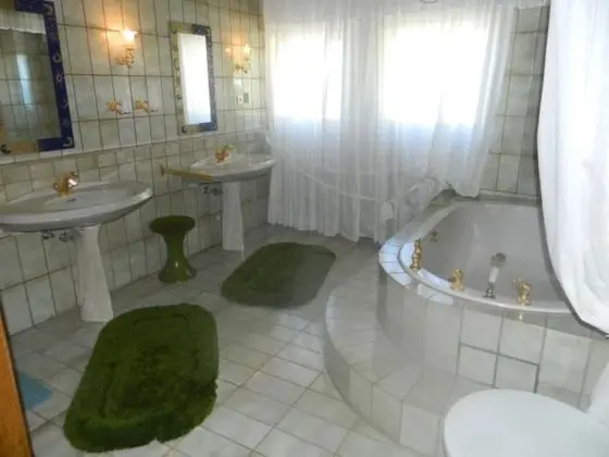 Apart Daire (Three Bedroom Apartment with Sea View)