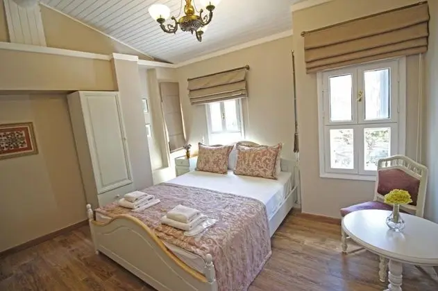 Çift Kişilik, Şehir Manzaralı