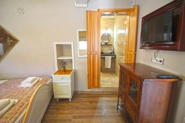 Triple, Şehir Manzaralı