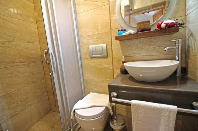 Triple, Şehir Manzaralı