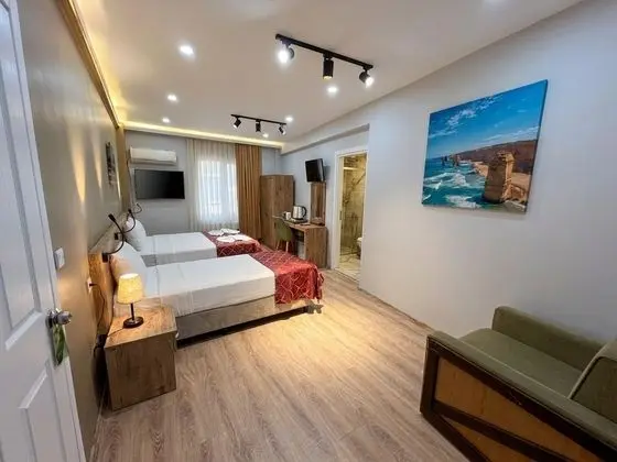 Çift Kişilik, Şehir Manzaralı