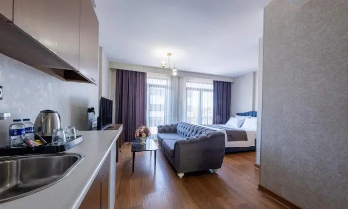 Studio, Şehir Manzaralı