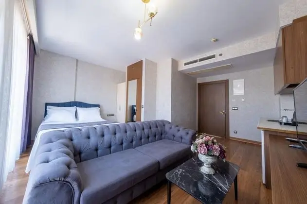 Studio, Şehir Manzaralı