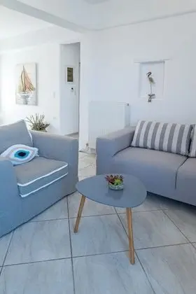 Ev