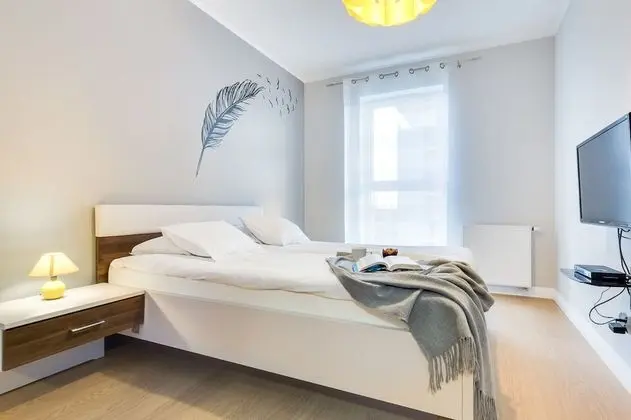 Pacific, One-bedroom Apartment