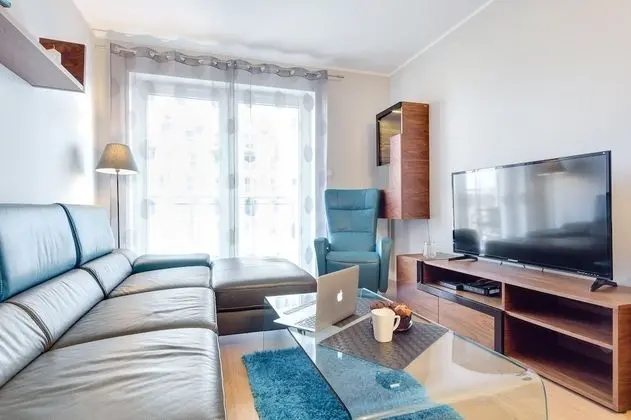 Pacific, One-bedroom Apartment