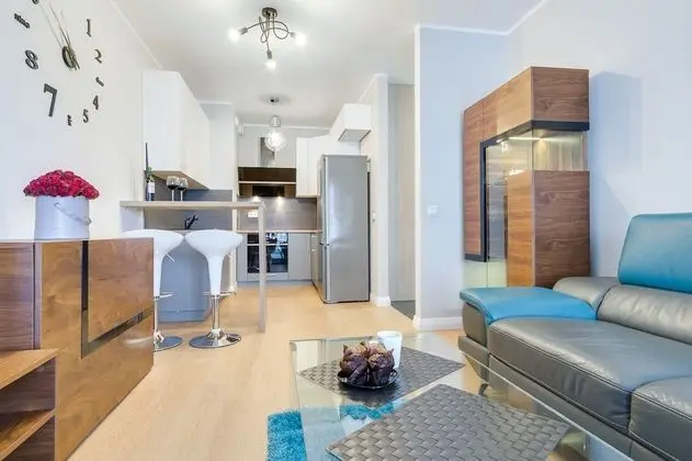 Pacific, One-bedroom Apartment