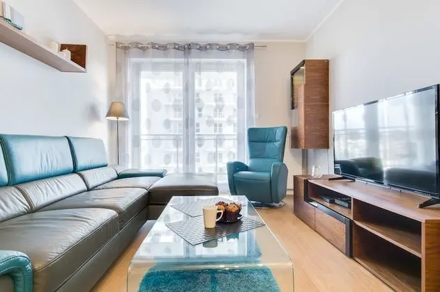 Pacific, One-bedroom Apartment