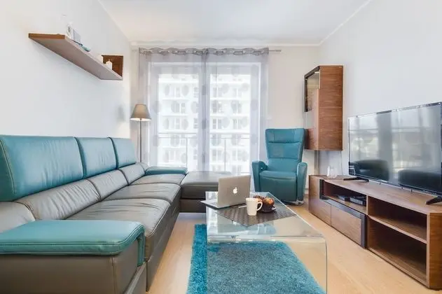 Pacific, One-bedroom Apartment