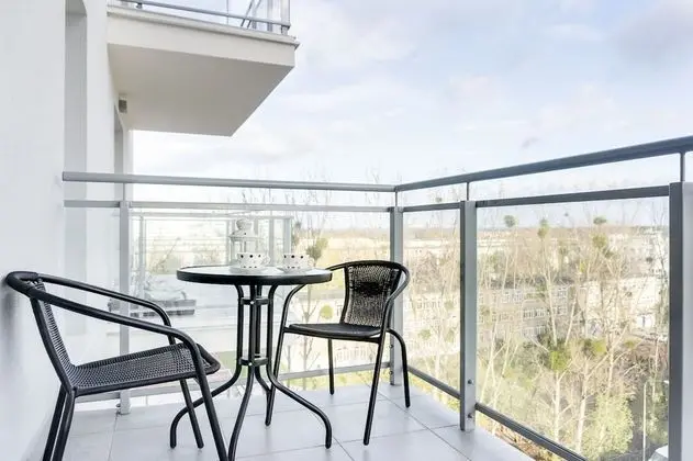Pacific, One-bedroom Apartment