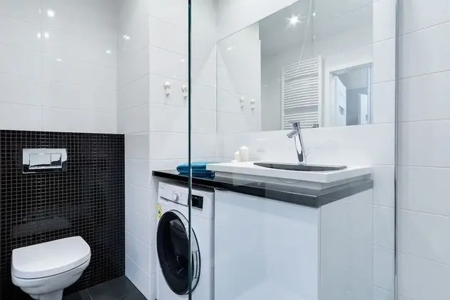 Pacific, One-bedroom Apartment