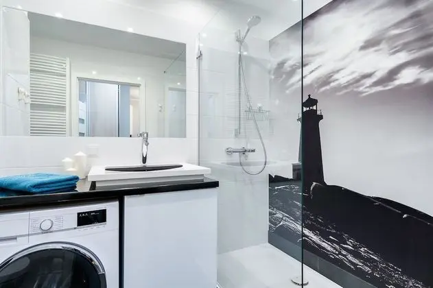 Pacific, One-bedroom Apartment