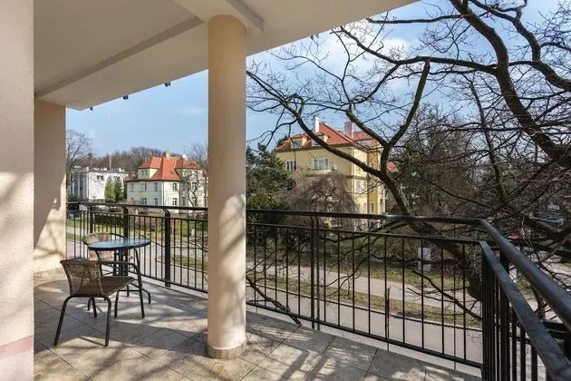 Elite Apart Daire, 2 Yatak Odası, Balkon, Avlu Manzaralı (113)