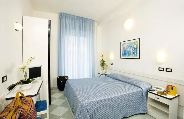 Standard Tek Büyük veya İki Ayrı Yataklı Oda