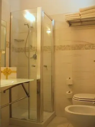 Standard Tek Büyük veya İki Ayrı Yataklı Oda