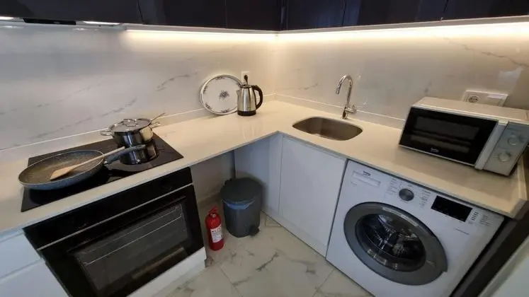1+0 Daire, Kara Manzaralı, Balkonlu