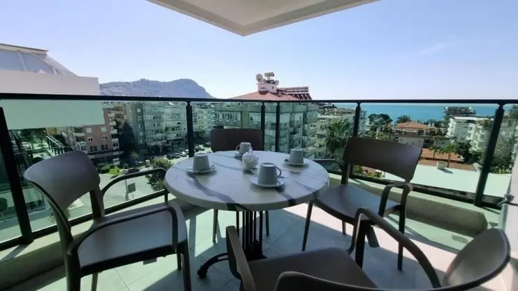 1 + 1 Daire, Deniz Manzaralı, Balkonlu