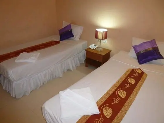 Standard Twin Room with No Window