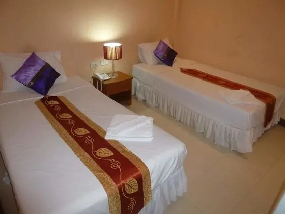 Standard Twin Room with No Window