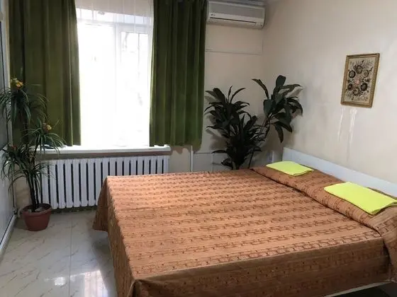 Tek Büyük Yataklı Oda, Avlu Manzaralı