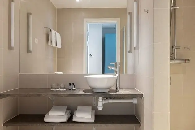 Standard Tek Büyük Yataklı Oda