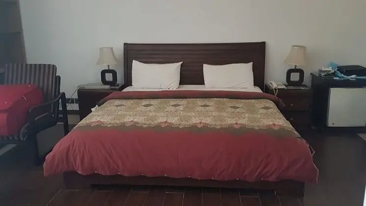 Standard Tek Büyük Yataklı Oda