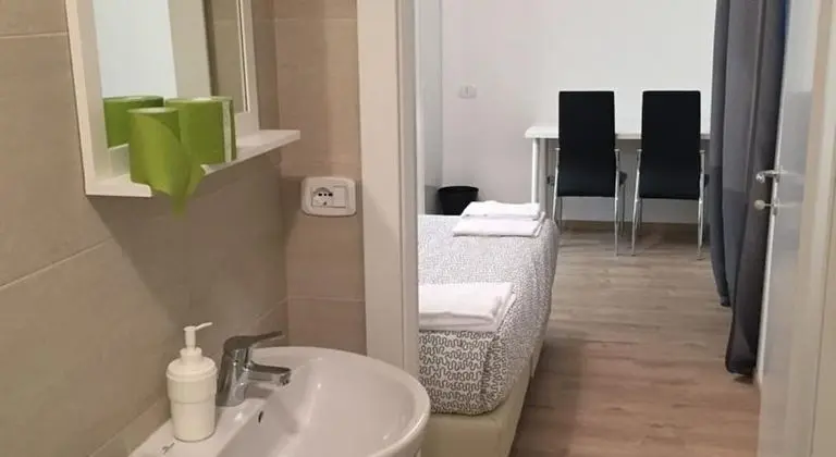 Tek Büyük veya İki Ayrı Yataklı Oda, Özel Banyo