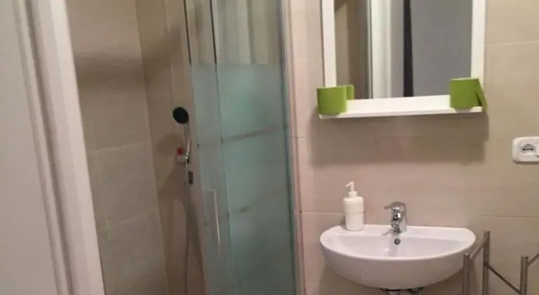 Tek Büyük veya İki Ayrı Yataklı Oda, Özel Banyo