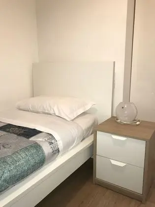 Tek Kişilik Oda, Ortak Banyo