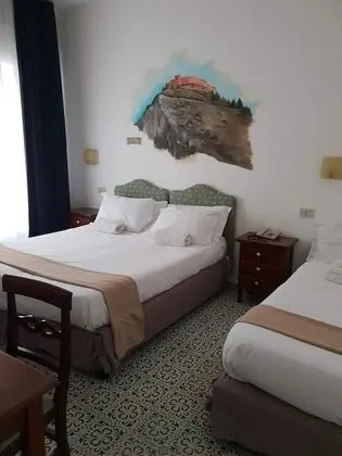 Üç Kişilik Oda, Özel Banyo