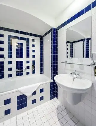 Standard Tek Büyük veya İki Ayrı Yataklı Oda