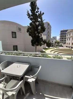 Üç Kişilik Oda