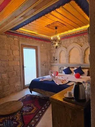 Deluxe Oda Balkonlu, Avlu Manzaralı, Jakuzili