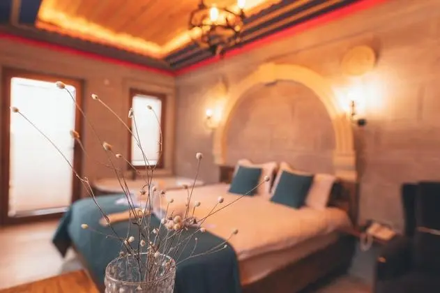 Deluxe Oda Balkonlu, Avlu Manzaralı, Jakuzili