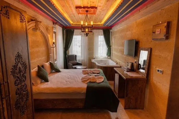 Deluxe Oda,    , Jakuzili