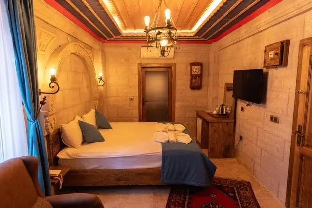 Deluxe Oda,    , Jakuzili