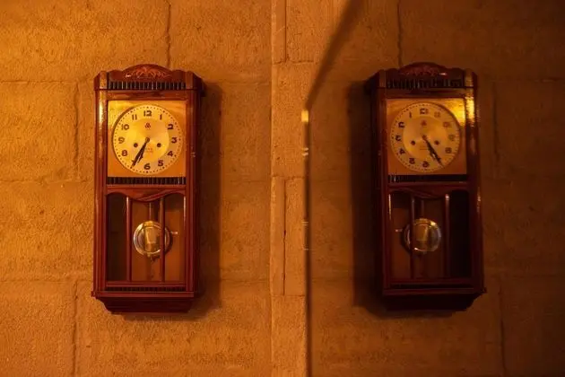 Deluxe Oda,    , Jakuzili